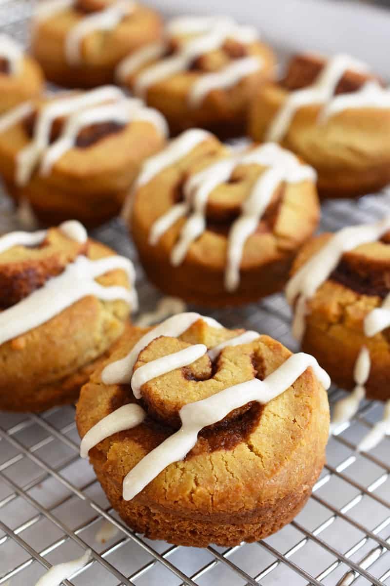 Weeknight Cinnamon Rolls in a Muffin Pan