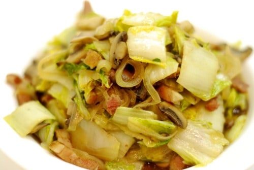 Stir Fried Napa Cabbage with Mushrooms and Bacon