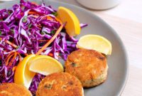 Golden Crispy Paleo Crab Cakes: Easy and Gluten-Free