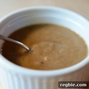 Easy Paleo Herb Gravy