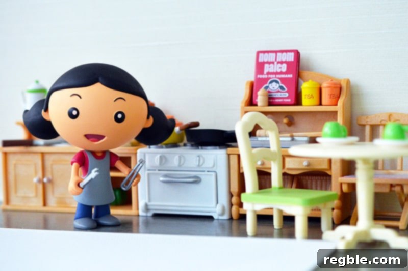 Your Essential 2015 Holiday Gift Selections 4 Mini Michelle figure with Calico Critters accessories