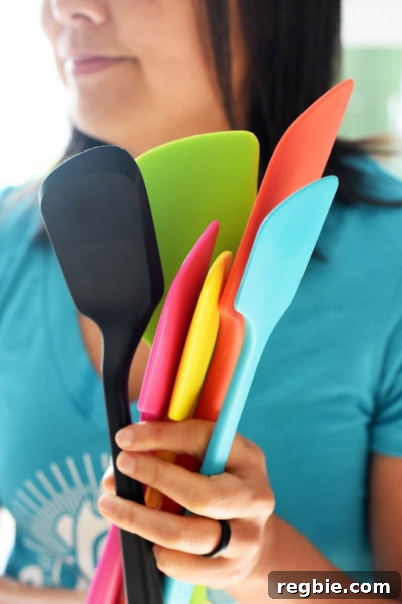 Your Essential 2015 Holiday Gift Selections 10 GIR silicone spatulas in various colors